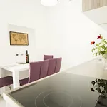 Neyra 3 Apartman *